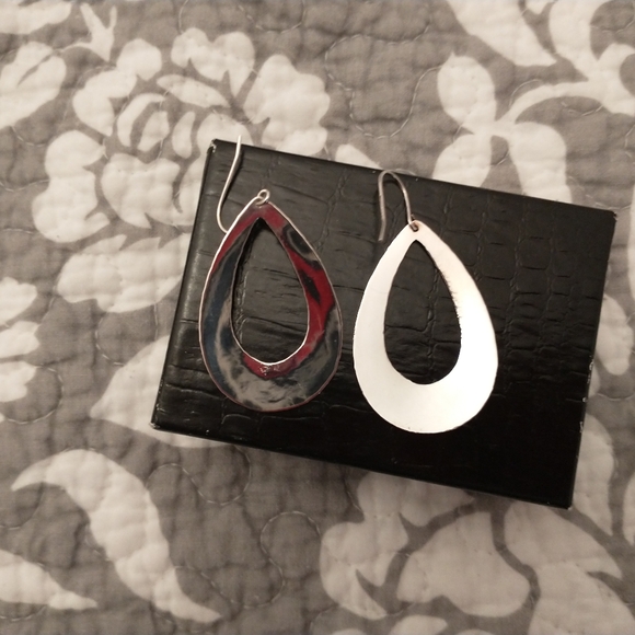 Silver earrings - Picture 4 of 4